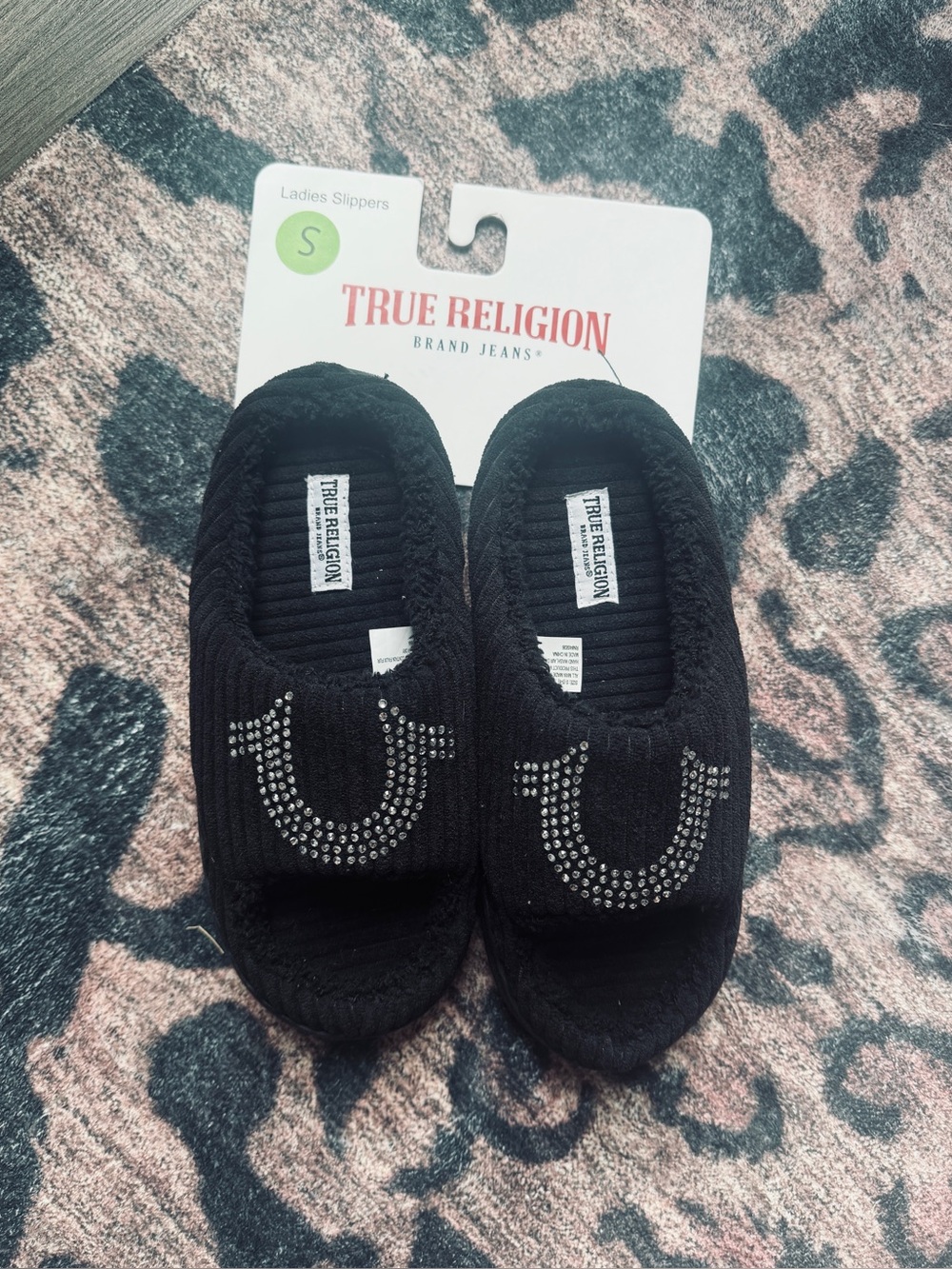 NWT True Religion Bedazzled Silver Sparkle Rhinestone Black Slippers